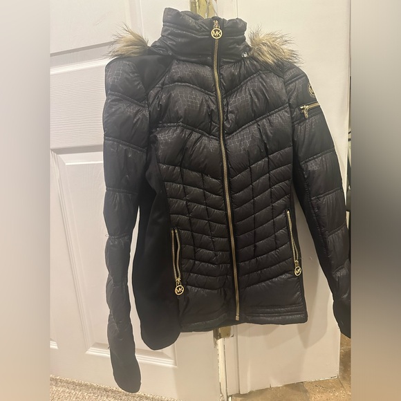 Jacket - Picture 1 of 3